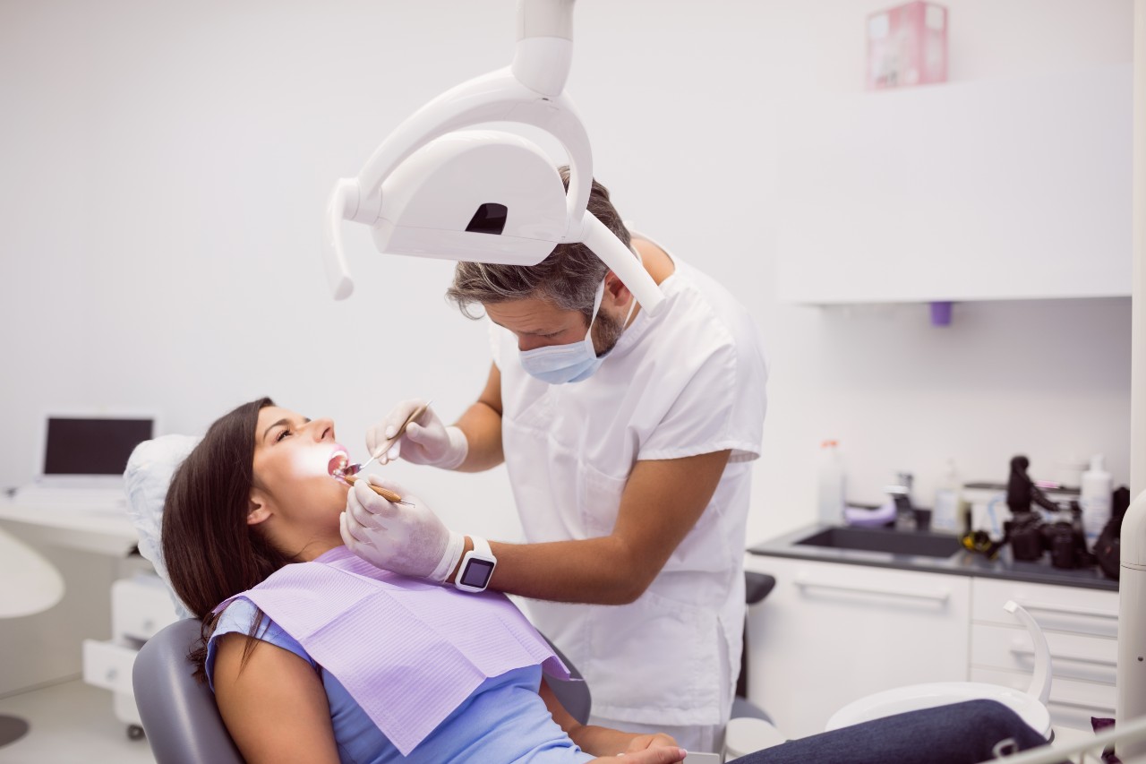 Pronto soccorso dentista: cosa fare e chi contattare
